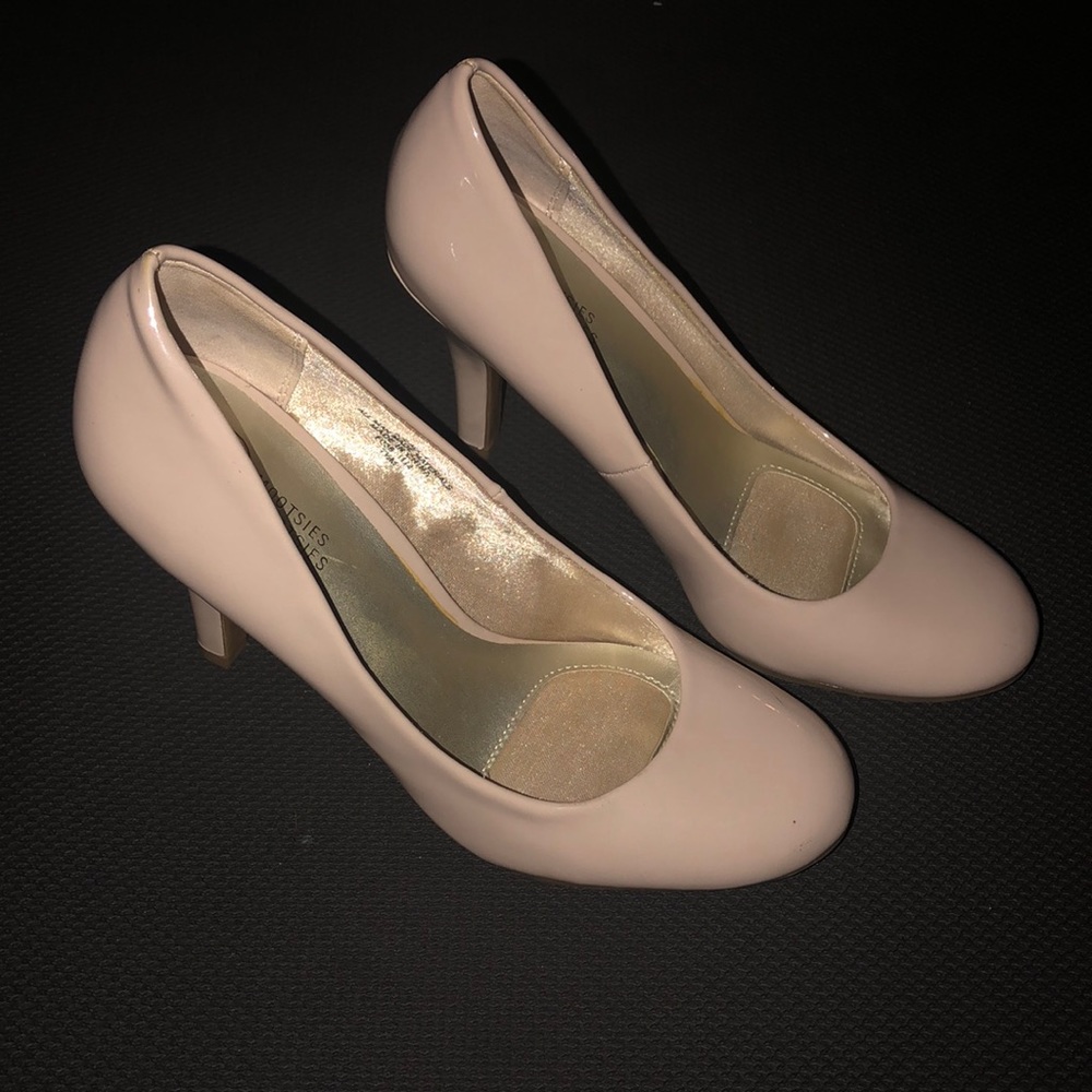 nude heels